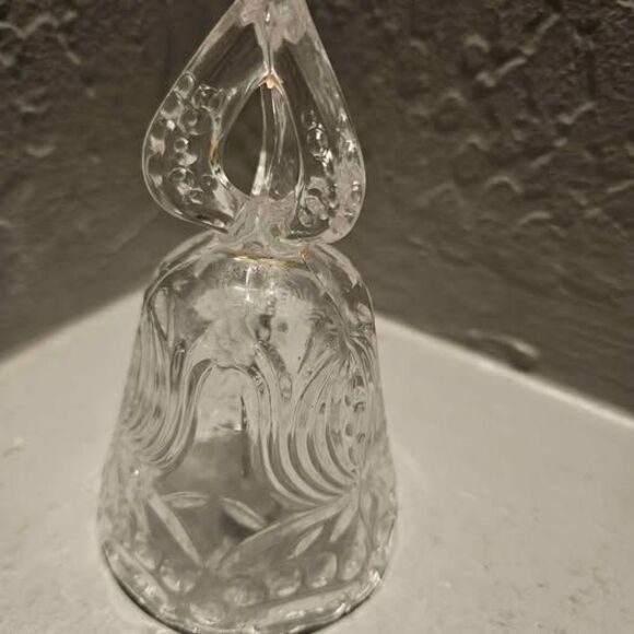Decorative Collectible Bell Enesco Lead Crystal Hand Bell 4" - Picture 2 of 4